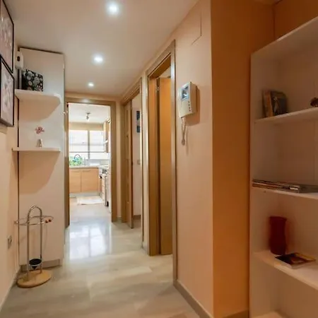 Apartamento En Con Piscina, Centrico, Playa شقة *